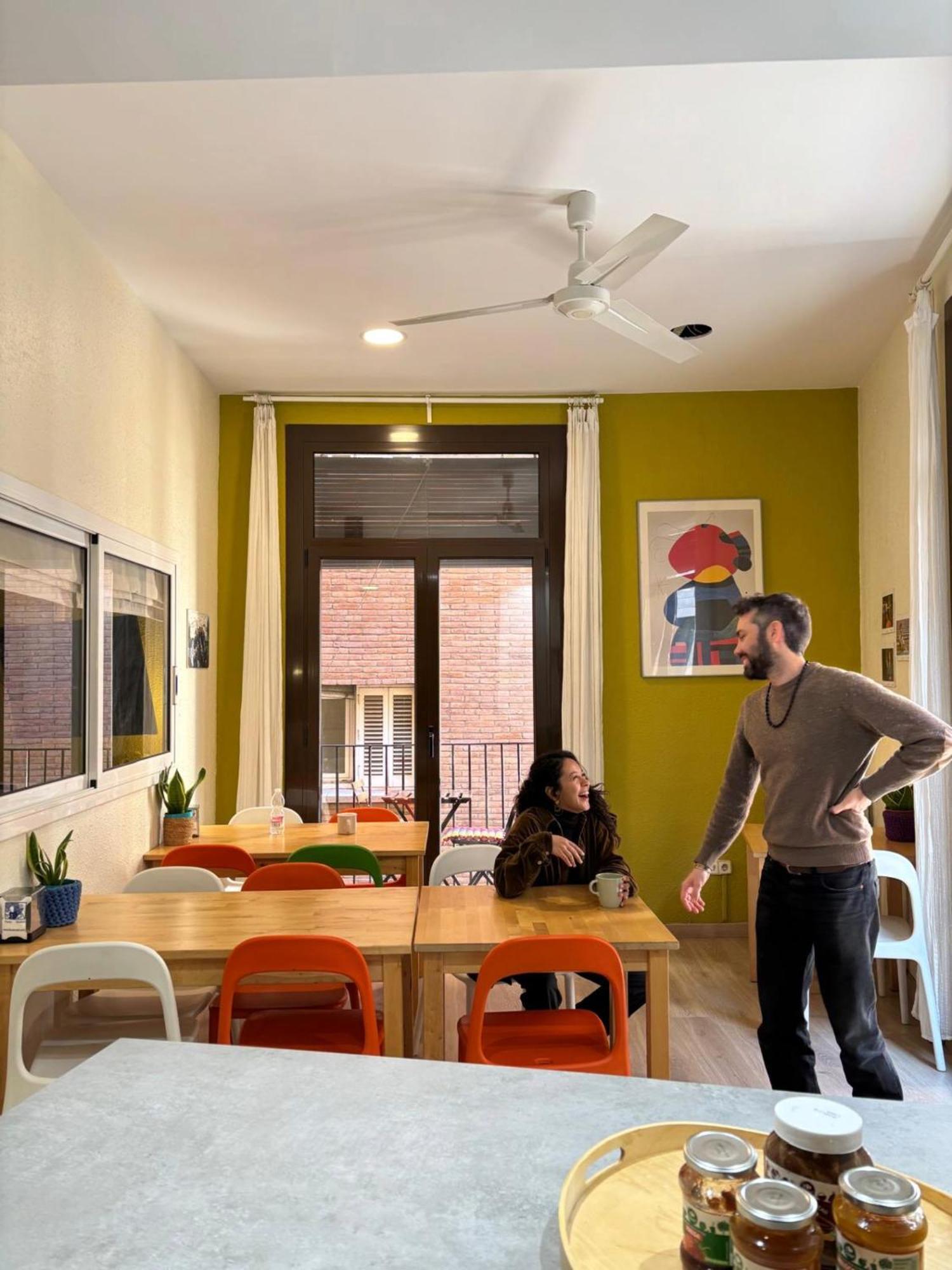 Itaca Hostel Barcelona Exteriör bild