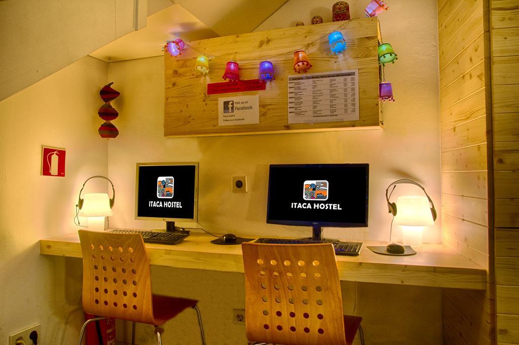 Itaca Hostel Barcelona Exteriör bild