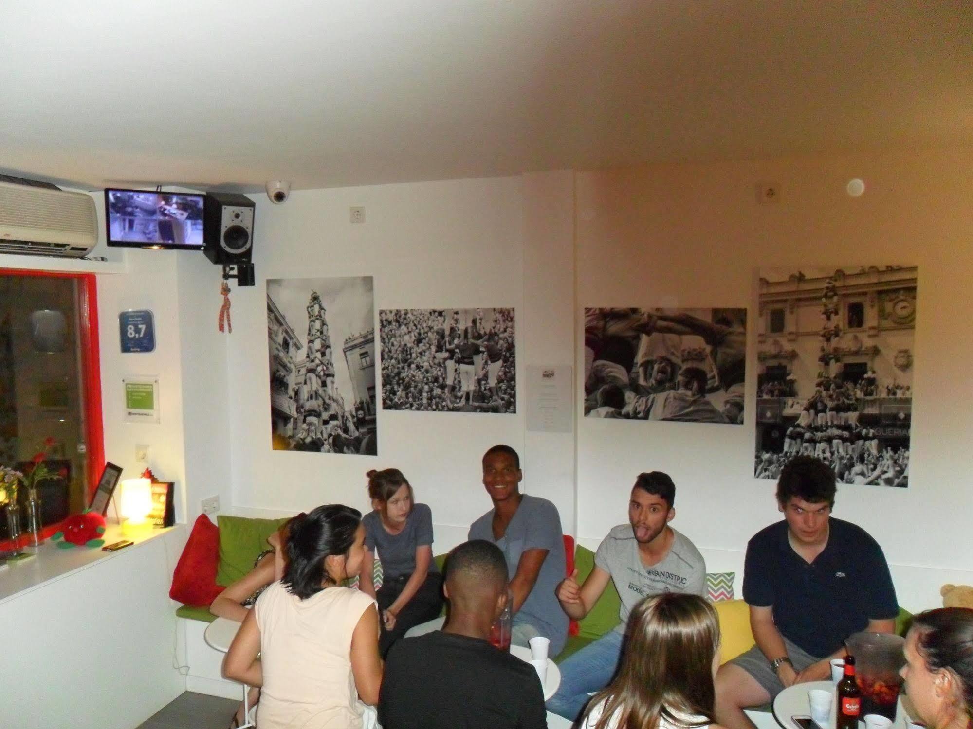 Itaca Hostel Barcelona Exteriör bild