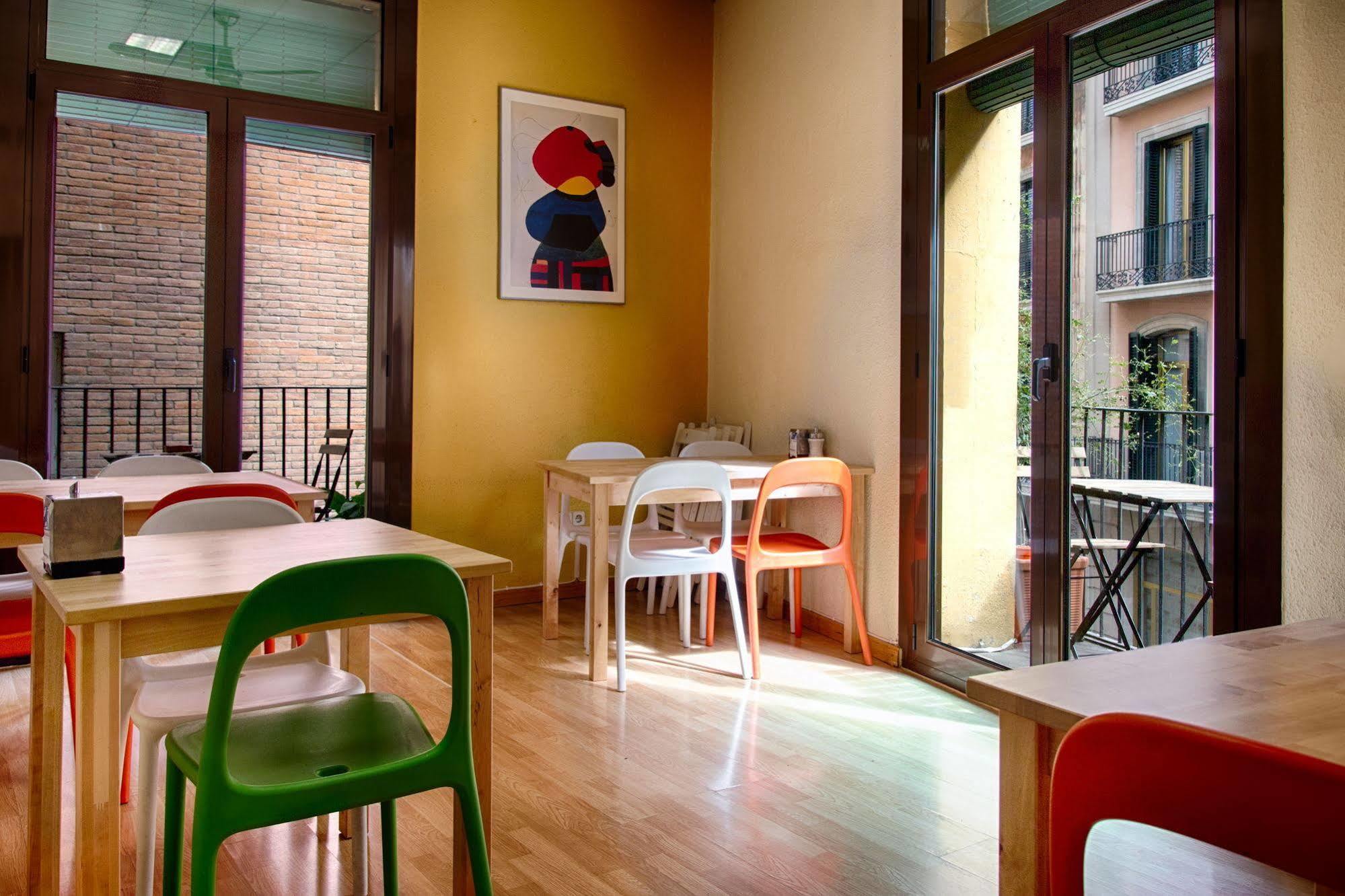 Itaca Hostel Barcelona Exteriör bild
